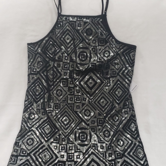 Bcbgeneration Sequin Detailed Midi Dress - Picture 4 of 8